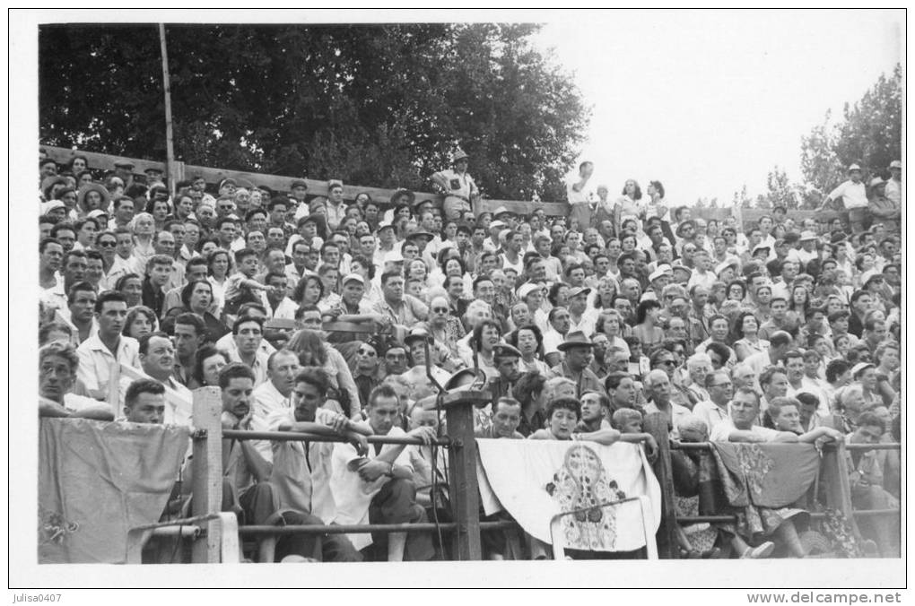 COLLIOURE (66) Carte Photo Foule Dans Les Arènes ? Stade ? Belle Animation - Collioure