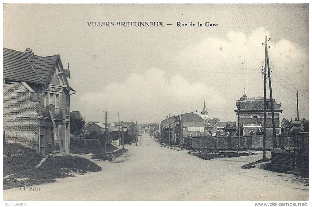 PICARDIE - SOMME - VILLERS BRETONNEUX - Rue De La Gare - Villers Bretonneux