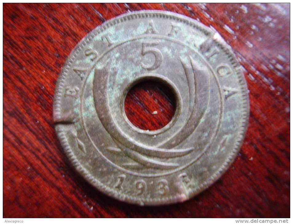 BRITISH EAST AFRICA USED FIVE CENT COIN BRONZE Of 1933 - British Colony