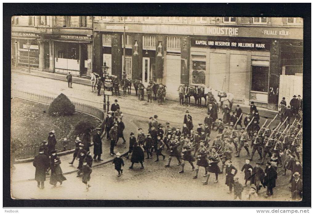 RB 757 - WWI Military Postcard Scottish Troops Marching Through Koln Cologne Germany - Scotland Interest - Koeln