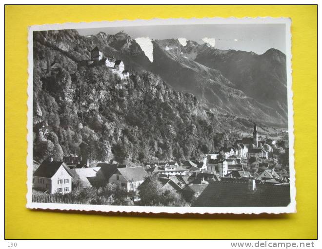 Vaduz Mit Den Rhatikonbergen - Liechtenstein