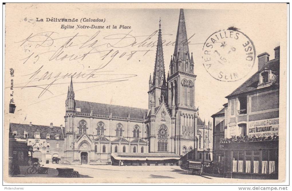 CPA - (14) La Délivrande - église Notre Dame Et La Place - La Delivrande