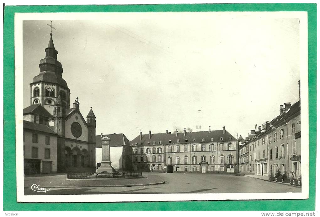 SENONCES  - L'EGLISE ET LE MONUMENT - Senones