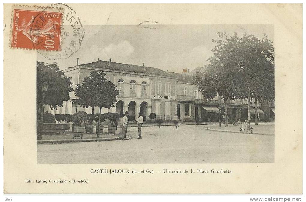 CASTELJALOUX - Un Coin De La Place Gambetta - Casteljaloux