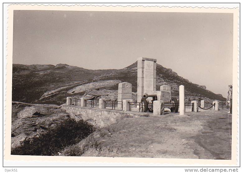 Corse - Monument Du Col De Theghime - 4 Août 1964 - Lieux