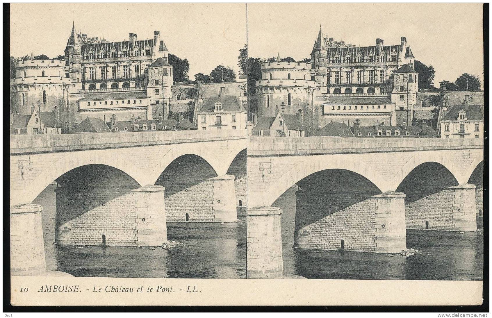 Les Bords De La Loire --- Amboise --- Le Chateau Et Le Pont - Cartes Stéréoscopiques