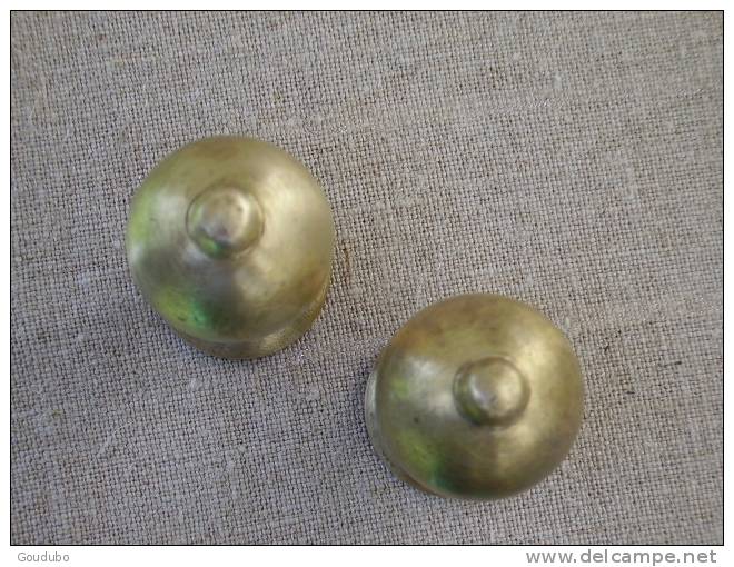 Deux Boules Pleines, à Téton En Bronze De 5.3 Cm De Hauteur.Voir Photos - Autres & Non Classés