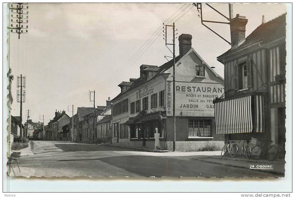 ACQUIGNY   -  La Route D'Evreux,Restaurant L'Hostellerie. - Acquigny