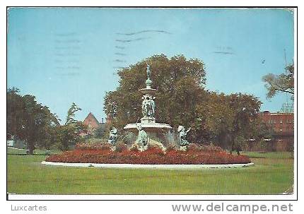 CORNING FOUNTAIN. BUSHNELL PARK. HARTFORD. CONN. - Hartford