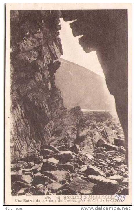 MORGAT - Une Entrée De La Grotte Du Temple Grec Au Cap De La Chèvre - Morgat