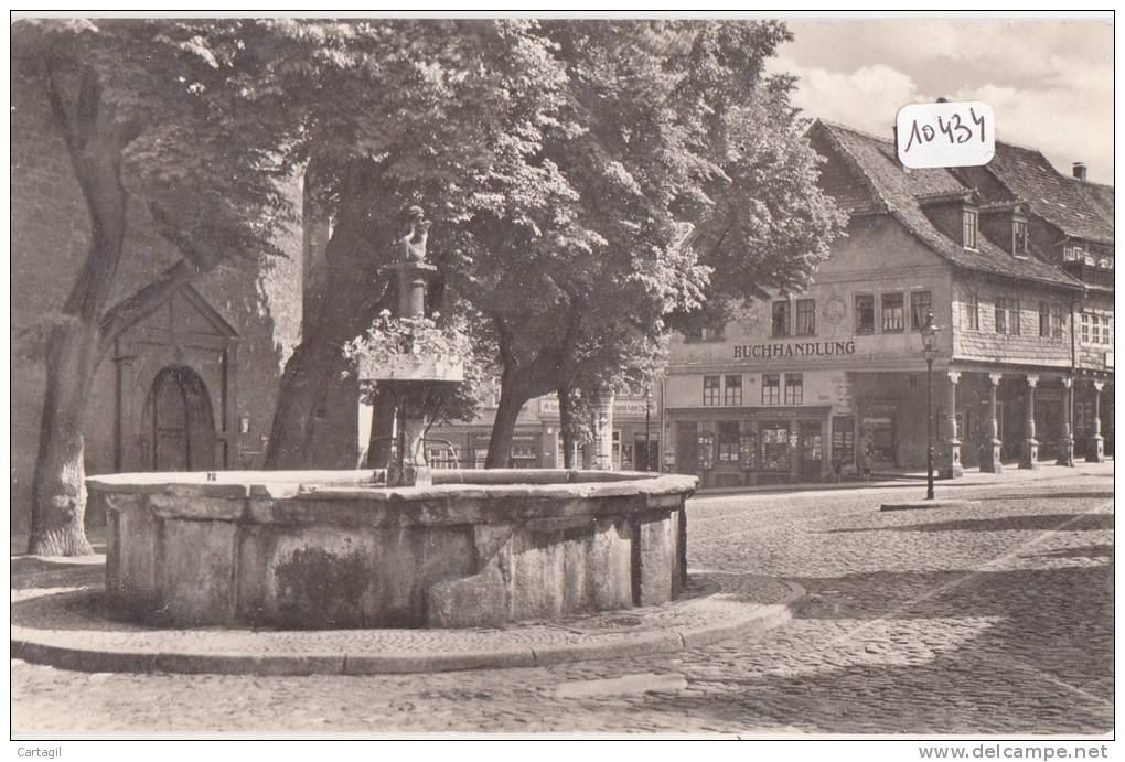 CPM  -  10434-Allemagne - Arnstadt    -  Bachkirchenbrunnen Am Markt-Envoi Gratuit - Arnstadt