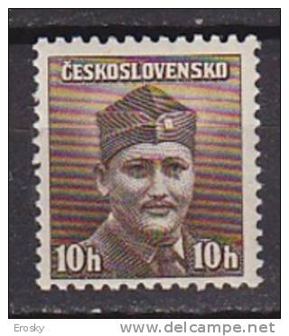 L2957 - TCHECOSLOVAQUIE Yv N°388 * - Nuovi