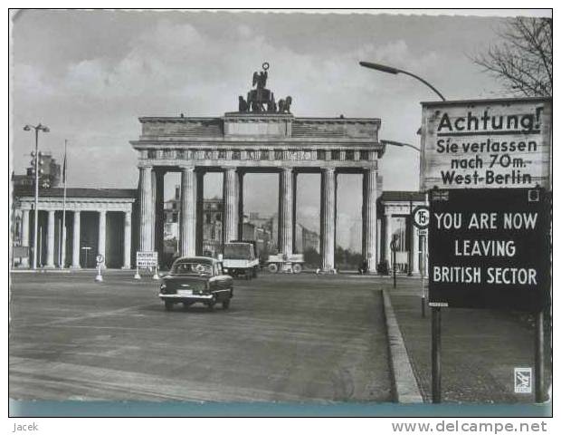 Berlin    British Sector Grenze Auto     The Fifties - Porte De Brandebourg
