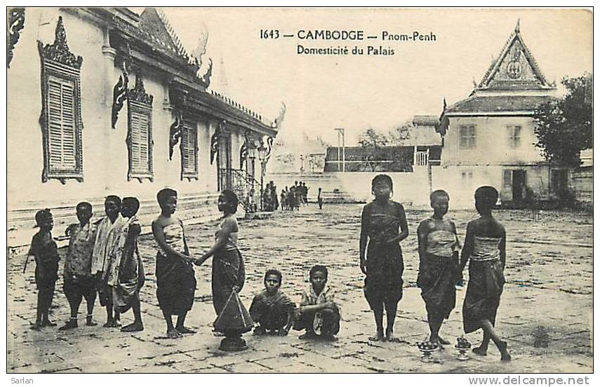 CAMBODGE , PNOM-PENH ,  Domesticité Du Palais , * 122 56 - Cambodge