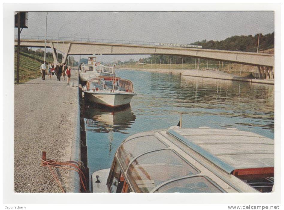 * CPSM Ronquières, 3 Bateaux - Mouches Attendent Les Touristes, Braine Le Comte, Hainaut, Belgique * - Braine-le-Comte