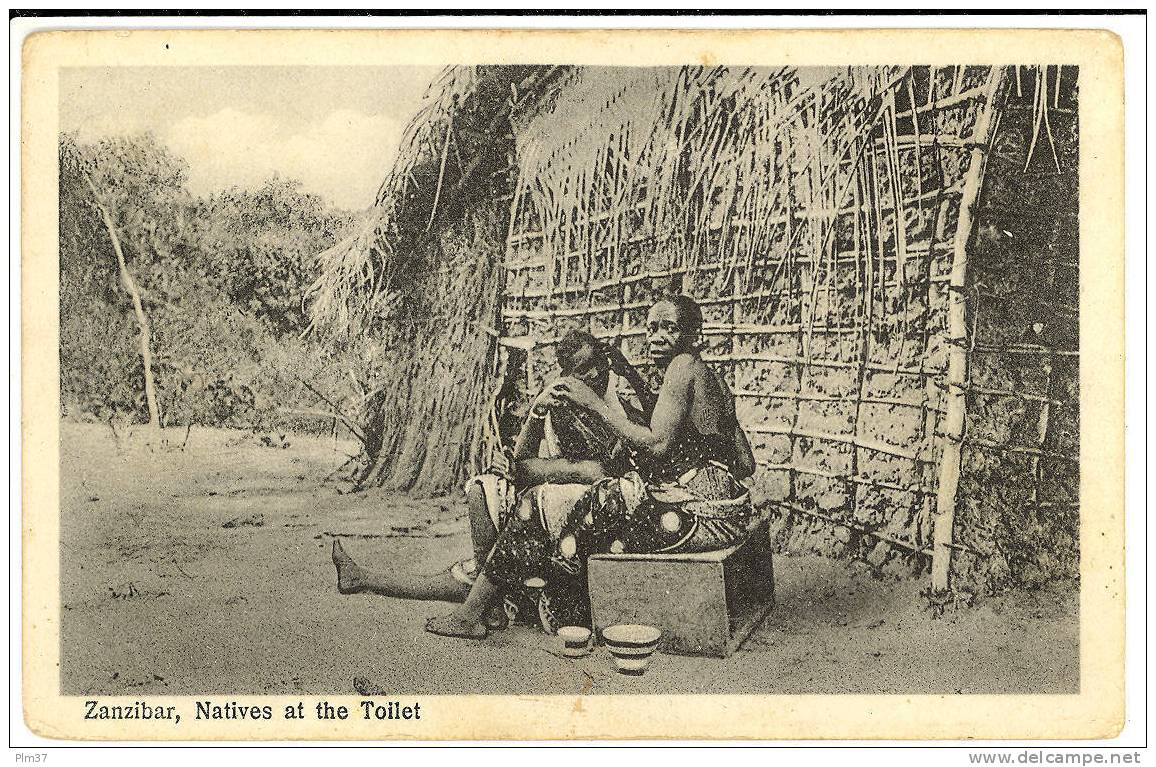 ZANZIBAR - Natives At The Toilet - Tansania