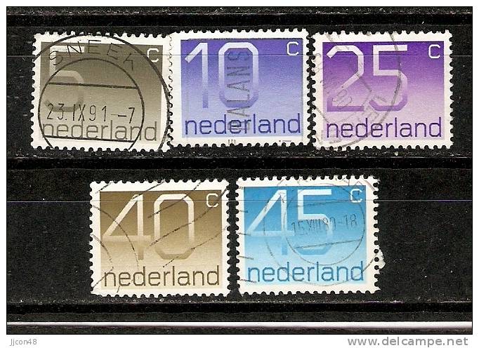 Nederland 1976  Numeral (o) Mi.1065 A-1069 A - Oblitérés