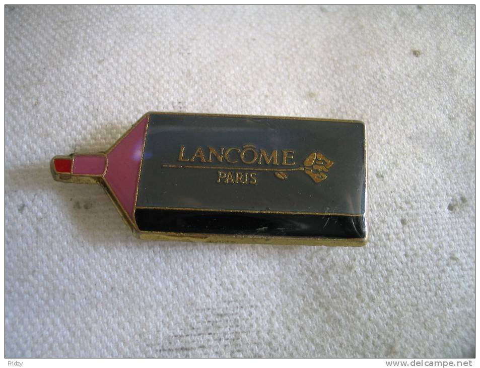 Pin´s Flacon De Parfum De Chez LANCOME Paris - Parfum