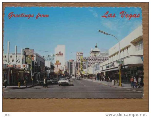 Las Vegas Fremont Street / Cars - Las Vegas