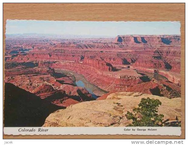 Canyon   Colorado River  Utah - Monument Valley