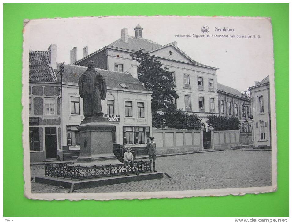 GEMBLOUX  "monument Sigebert" - Gembloux