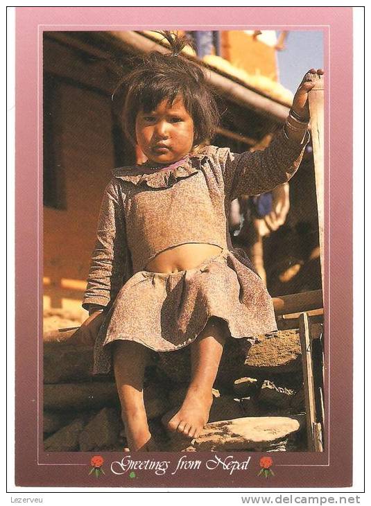 CPM GREETINGS FROM NEPAL JEUNE ENFANT DE SARANGKOT POKHARA (NON ECRITE ) - Népal