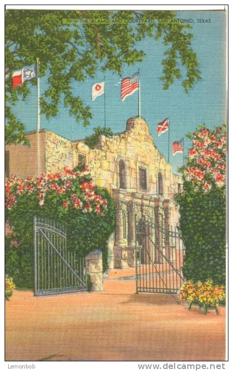 USA – United States – The Alamo And Courtyard, San Antonio, Texas, Unused Linen Postcard [P6130] - San Antonio