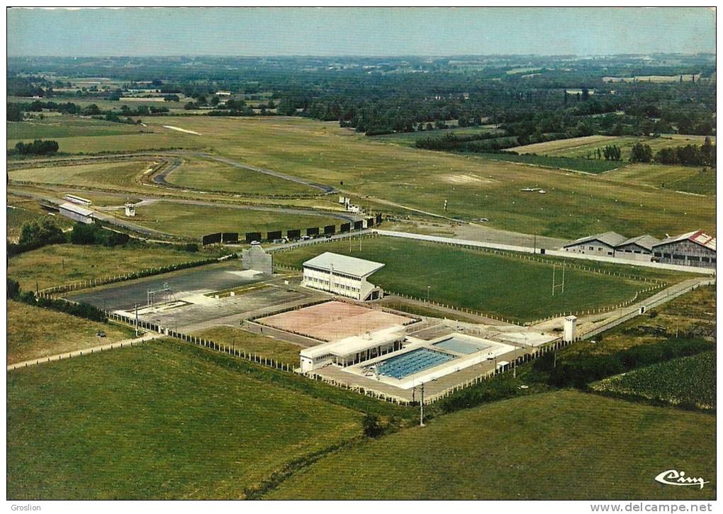 NOGARO - VUE AERIENNE LE CIRCUIT AUTOMOBILE ET LES INSTALLATIONS SPORTIVES MUNICIPALES N° A CI. 213-70 - Nogaro