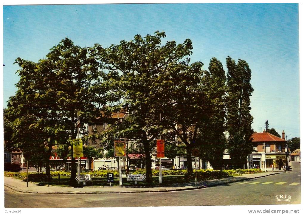 SEVRAN °PLACE GASTON BUSSIERE - Sevran