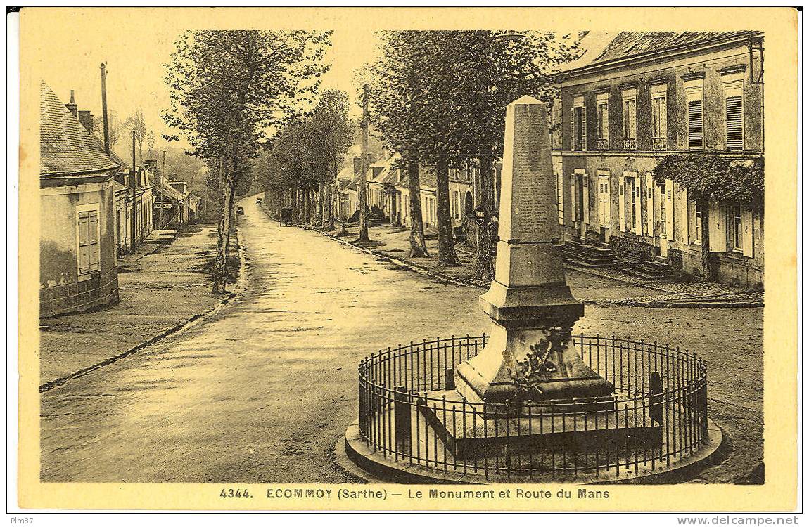 ECOMMOY - Le Monument Et Route Du Mans - Ecommoy