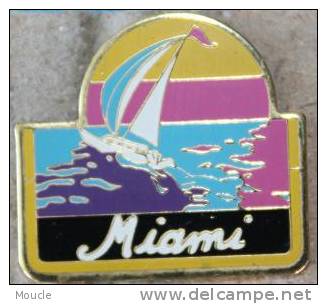 MIAMI - VOILIER - MER - SEA - BOAT - SUN - Villes