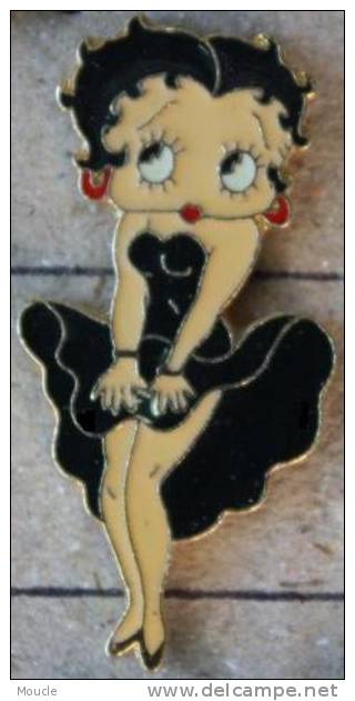 BETTY BOOP EN JUPE NOIRE - Celebrities