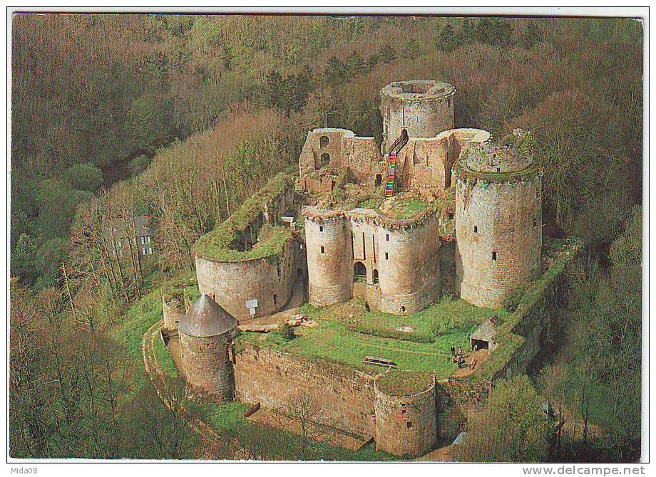 22. LE CHATEAU DE TRONQUEDEC DANS LA VALLEE DU LEGUER PRES DE LANNION. - Lannion