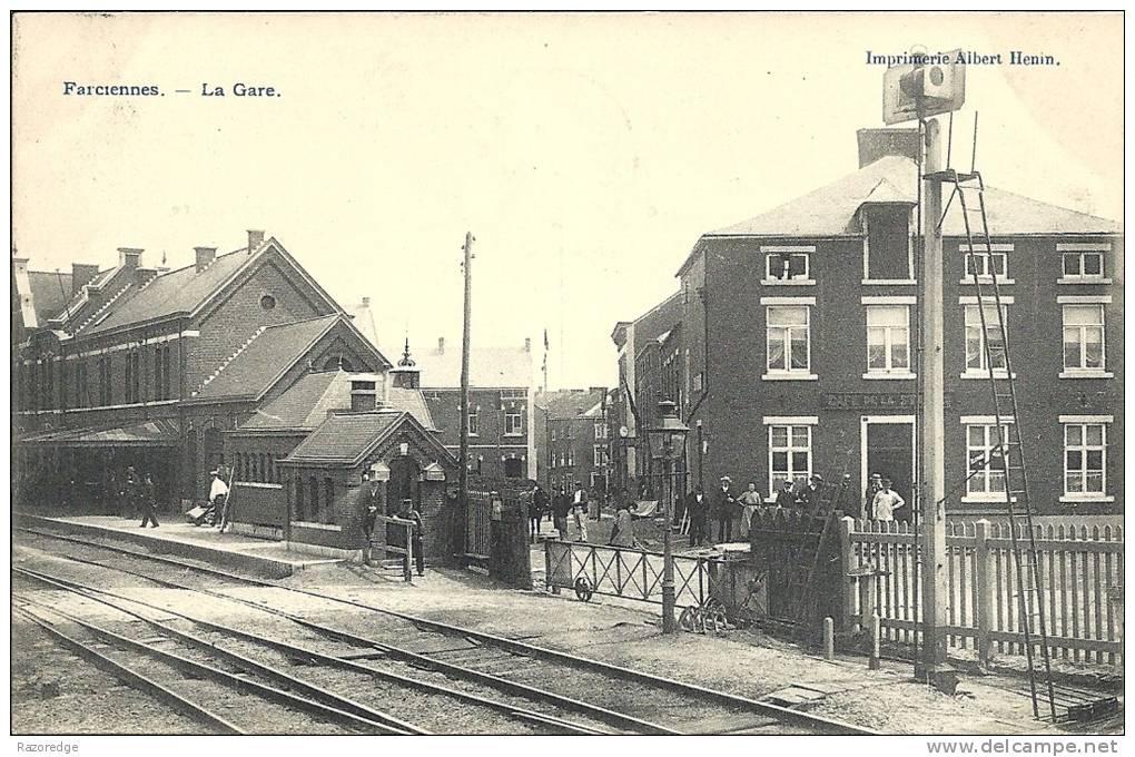 FARCIENNES - La Gare - Belle Animation   Top état ! ! ! ! - Farciennes