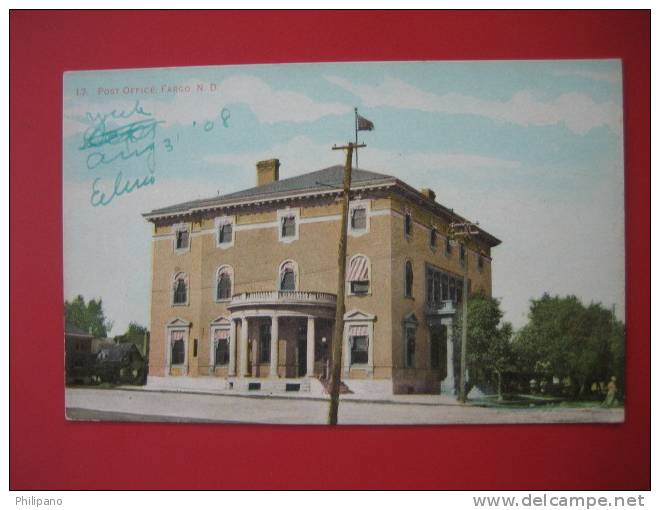 North Dakota > Fargo  --Post Office    Ca 1910 --   ===  --== Ref 275 - Fargo