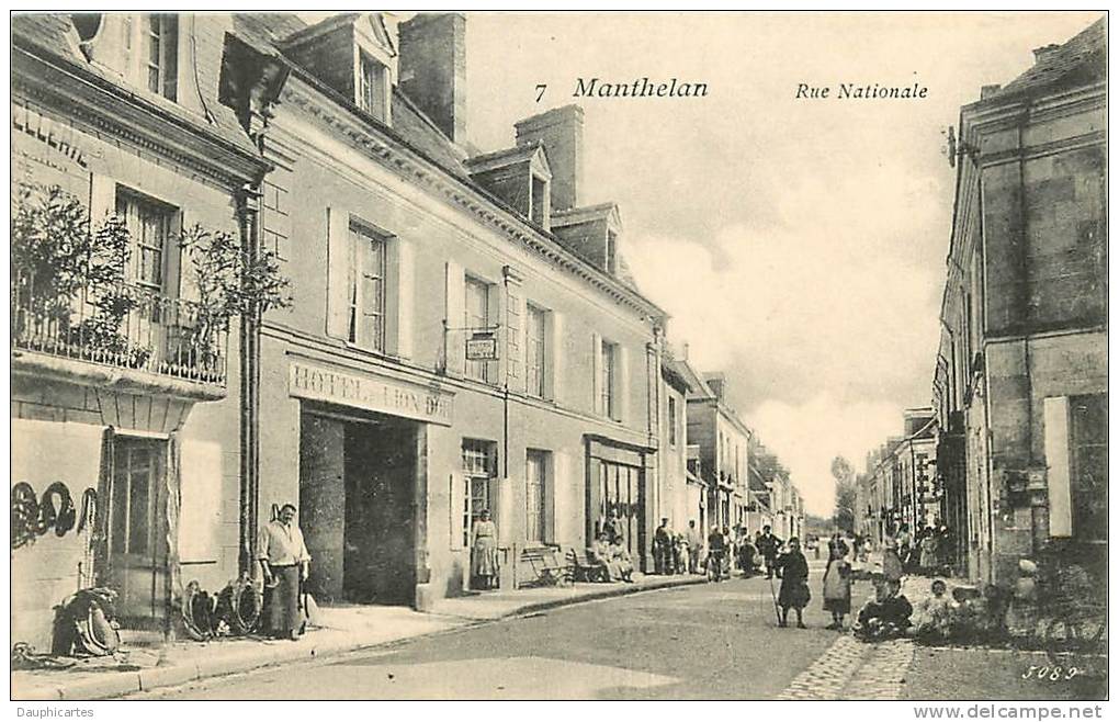 MANTHELAN : Hotel Du Lion D'Or Rue Nationale. 2 Scans. - Autres & Non Classés