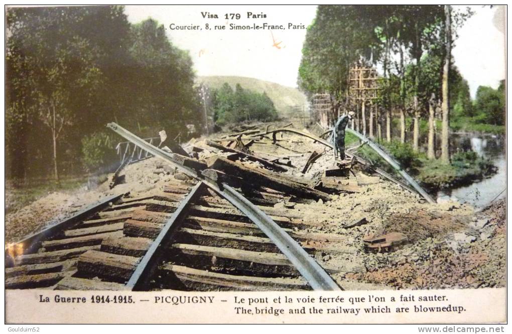 Le Pont Et La Voie Ferrée Que L´on A Fait Sauter - Picquigny