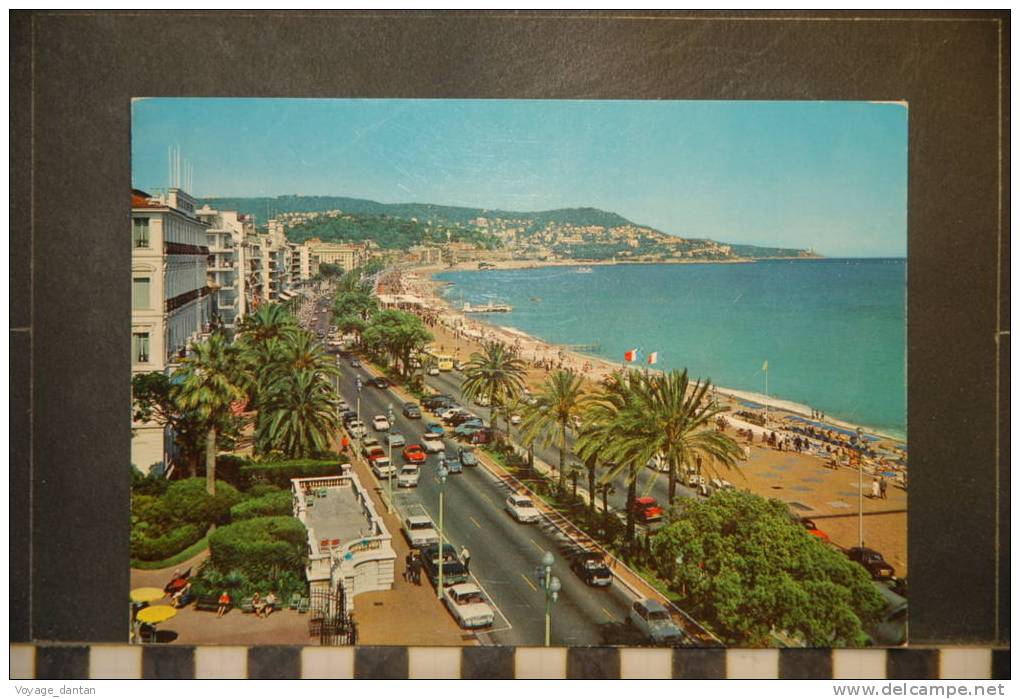 NICE PROMENADE DES ANGLAIS - Transport Urbain - Auto, Autobus Et Tramway