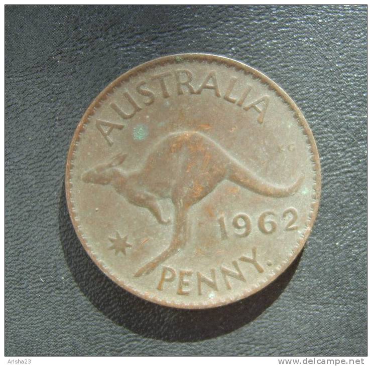 CT9-7: Australia, PENNY 1962 - Elizabeth II -  Kangaroo Leaping Left - Penny