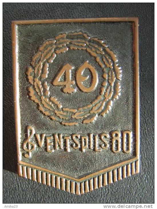 Latvia Ventspils 80 - 40 Latvian Song Festival Badge Pin Collectibles - Rare - Berühmte Personen