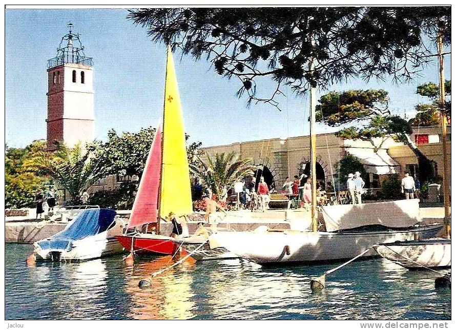 ILE DE BENDOR CENTRE DE  SPORTS NAUTIQUES  REF 22880 - Sailing