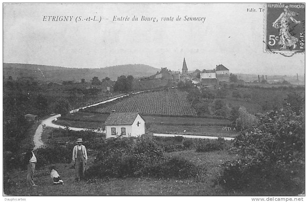 ETRIGNY : Entrée Du Bourg, Route De Sennecey.. 2 Scans. - Sonstige & Ohne Zuordnung