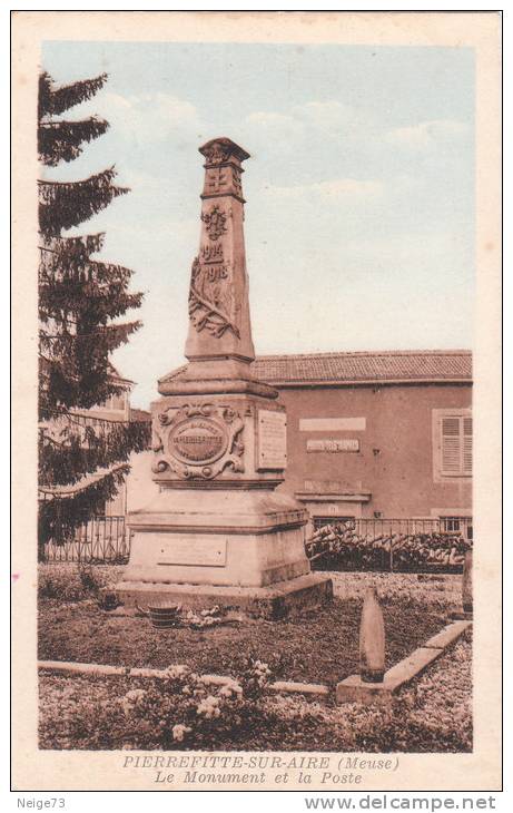 Cpa Du 55 - Pierrefitte Sur Aire - Le Monument Et La Poste - Pierrefitte Sur Aire