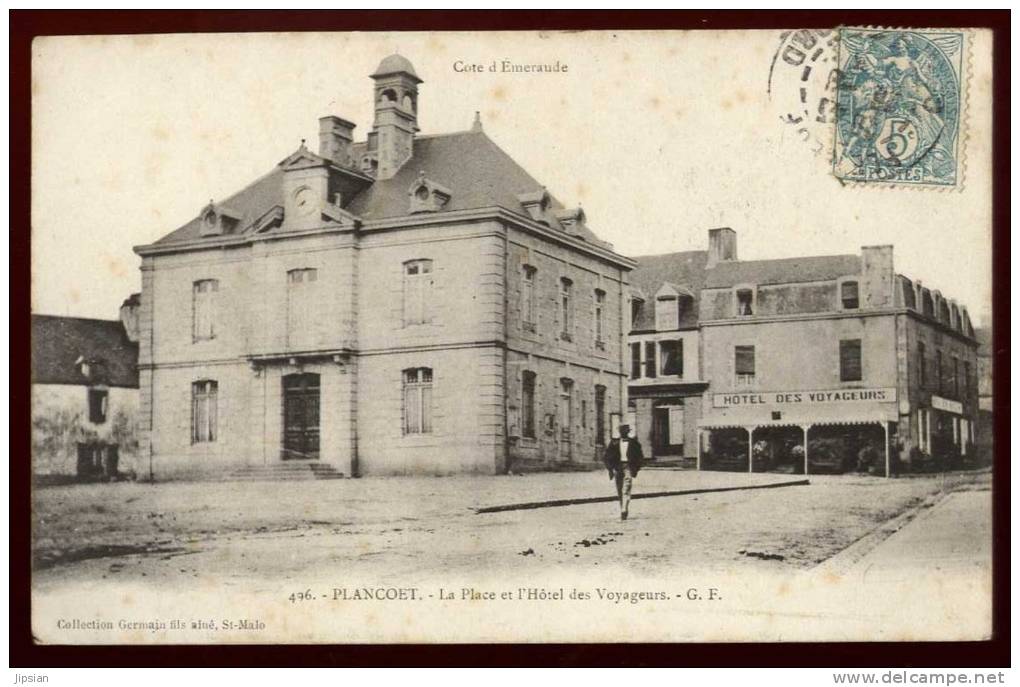 Cpa Du 22  Plancoet La Place Et L' Hôtel Des Voyageurs   LAM26 - Plancoët