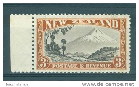 New Zealand: 1936/42   Mt Egmont      SG590b       3/-    [Perf: 12½]     MH - Unused Stamps