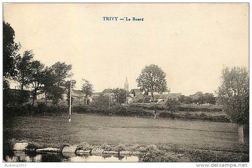 71 CPA TRIVY LE BOURG PHOT. COMBIER. IMP. MACON - Autres & Non Classés