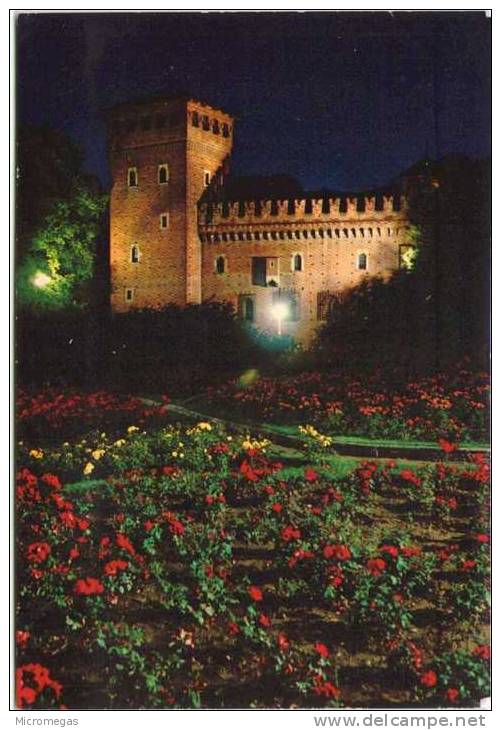 TORINO Di Notte - I Giardini Del Valentino E Il Castello Medioevale - Castello Del Valentino