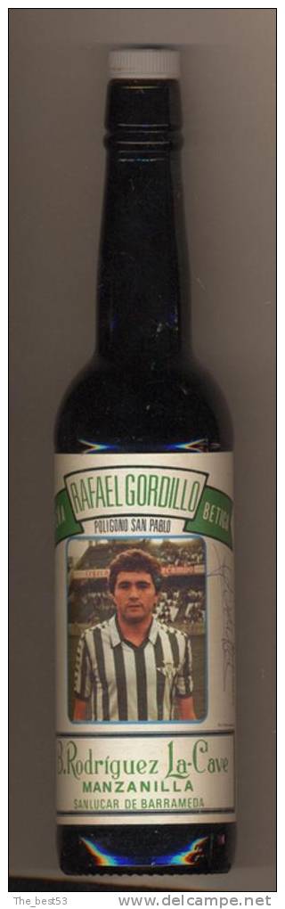 Bouteille De Vin Avec étiquette Dédicacée De Rafael Gordillo  Espagne  (Thème Foot) - Vino