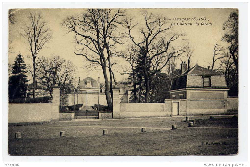 Réf 174  - VILLECRESNES - Cerçay - Le Château - La Façade (1918) - Défectueuse - Villecresnes