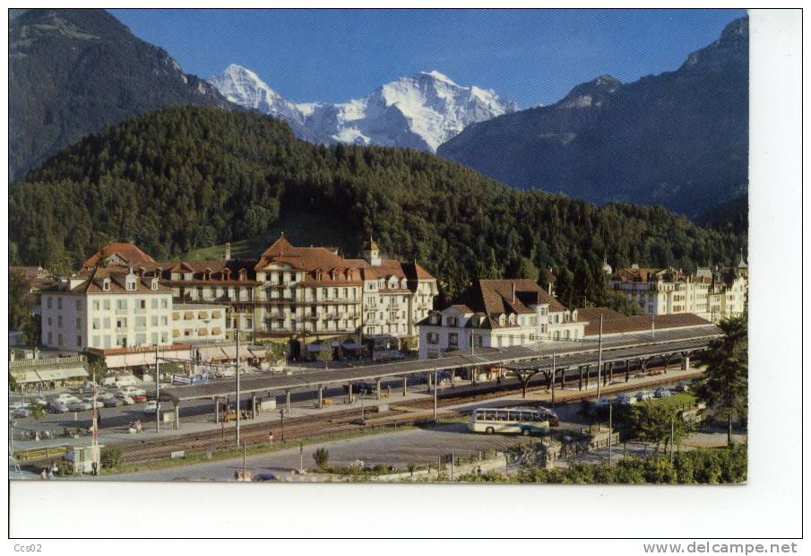 Interlaken Bahnhofplatz Mit Mönch Und Jungfrau - Interlaken